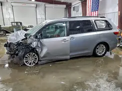5TDYZ3DC9HS837918 2017 TOYOTA SIENNA