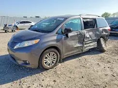 5TDYZ3DC9HS840771 2017 TOYOTA SIENNA