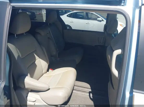 5TDYZ3DC9HS845243 2017 TOYOTA SIENNA - Image 8