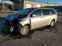 5TDYZ3DC9HS845632 2017 TOYOTA SIENNA