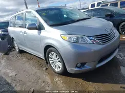 5TDYZ3DC9HS850264 2017 TOYOTA SIENNA