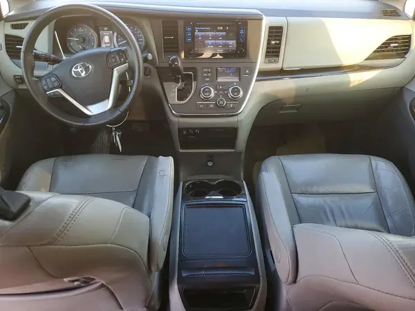 5TDYZ3DC9HS885824 2017 TOYOTA SIENNA - Image 8