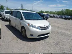5TDYZ3DC9HS889730 2017 TOYOTA SIENNA