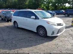 5TDYZ3DC9JS902630 2018 TOYOTA SIENNA