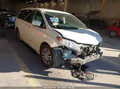 5TDYZ3DC9JS907715 2018 TOYOTA SIENNA