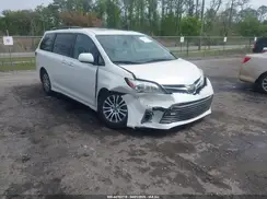 5TDYZ3DC9JS922585 2018 TOYOTA SIENNA