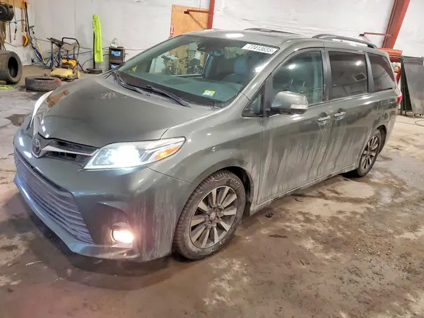 5TDYZ3DC9JS924515 2018 TOYOTA SIENNA - Image 1