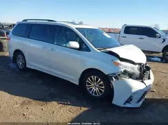 5TDYZ3DC9JS931996 2018 TOYOTA SIENNA