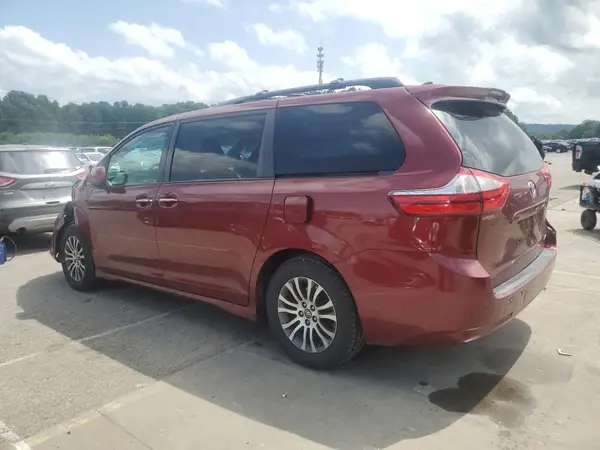 5TDYZ3DC9JS962326 2018 TOYOTA SIENNA - Image 2