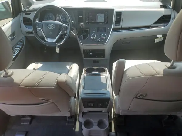 5TDYZ3DC9JS965369 2018 TOYOTA SIENNA - Image 8
