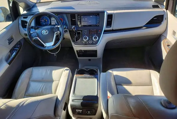 5TDYZ3DC9JS965842 2018 TOYOTA SIENNA - Image 8