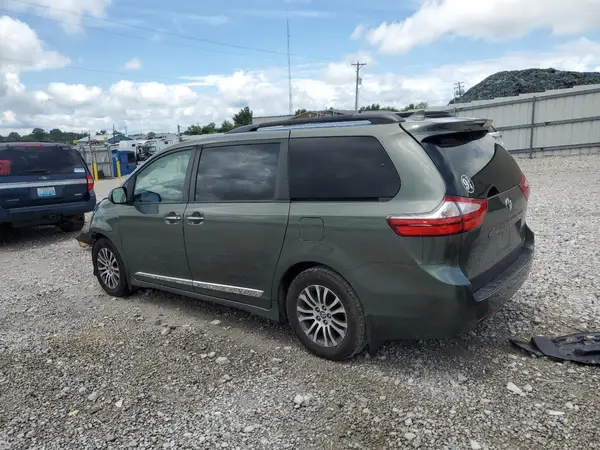 5TDYZ3DC9KS006166 2019 TOYOTA SIENNA - Image 2