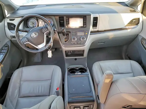 5TDYZ3DC9KS014400 2019 TOYOTA SIENNA - Image 8