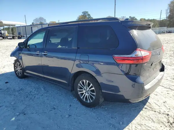 5TDYZ3DC9KS015157 2019 TOYOTA SIENNA - Image 2
