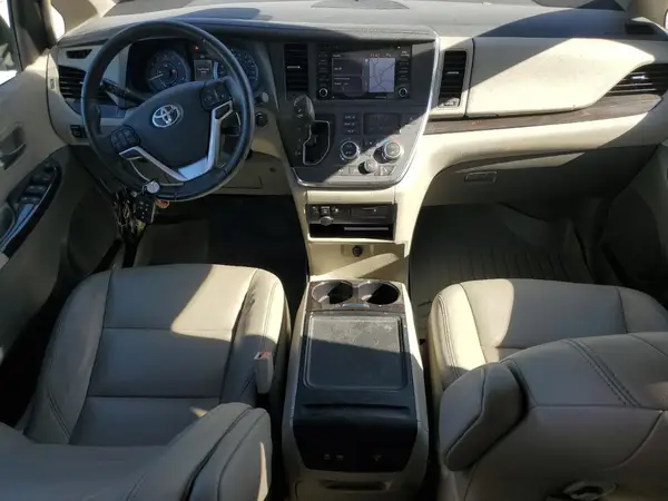 5TDYZ3DC9KS015157 2019 TOYOTA SIENNA - Image 8