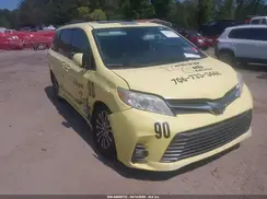5TDYZ3DC9KS019211 2019 TOYOTA SIENNA