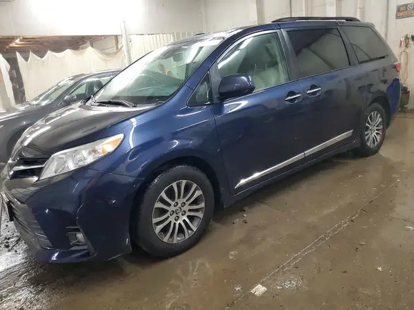 5TDYZ3DC9KS020018 2019 TOYOTA SIENNA - Image 1