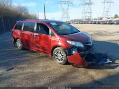 5TDYZ3DC9KS020830 2019 TOYOTA SIENNA