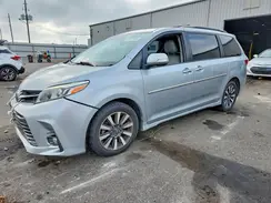 5TDYZ3DC9KS973957 2019 TOYOTA SIENNA