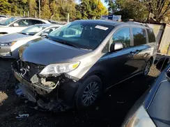 5TDYZ3DC9KS980455 2019 TOYOTA SIENNA