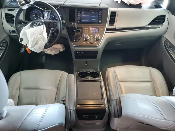 5TDYZ3DC9KS982805 2019 TOYOTA SIENNA - Image 8