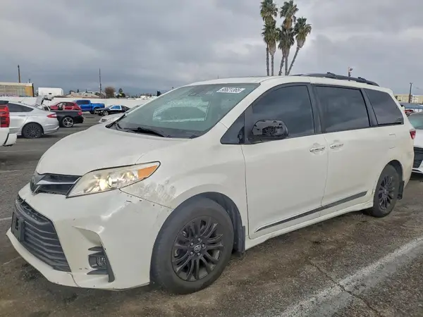 5TDYZ3DC9KS985560 2019 TOYOTA SIENNA - Image 1