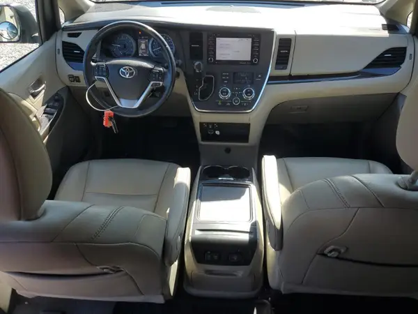 5TDYZ3DC9KS990628 2019 TOYOTA SIENNA - Image 8