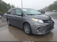 5TDYZ3DC9KS998910 2019 TOYOTA SIENNA