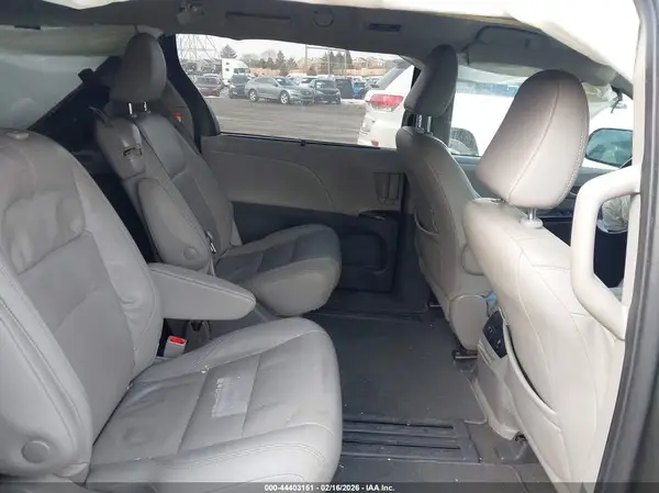 5TDYZ3DC9LS027505 2020 TOYOTA SIENNA - Image 8