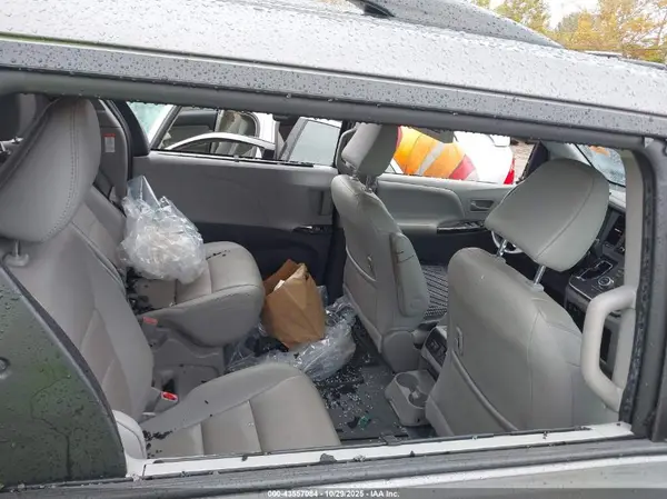 5TDYZ3DC9LS031232 2020 TOYOTA SIENNA - Image 8