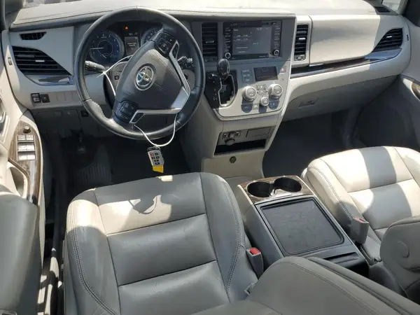5TDYZ3DC9LS032901 2020 TOYOTA SIENNA - Image 8