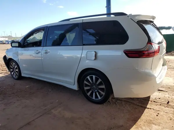 5TDYZ3DC9LS036379 2020 TOYOTA SIENNA - Image 2