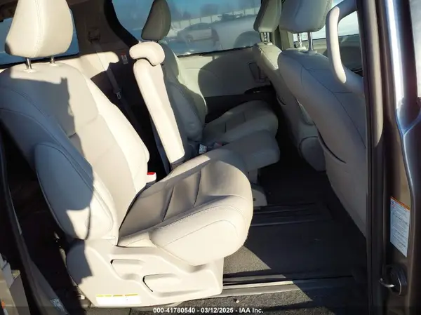 5TDYZ3DC9LS036771 2020 TOYOTA SIENNA - Image 8