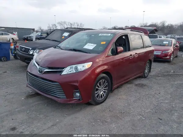 5TDYZ3DC9LS036852 2020 TOYOTA SIENNA - Image 2