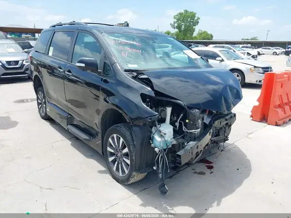5TDYZ3DC9LS049746 2020 TOYOTA SIENNA - Image 1
