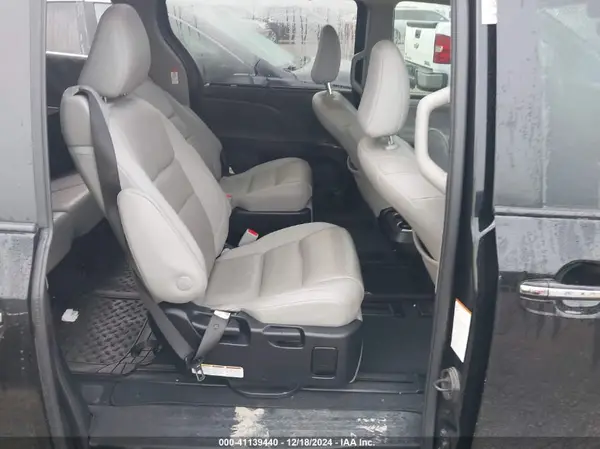 5TDYZ3DC9LS061234 2020 TOYOTA SIENNA - Image 8