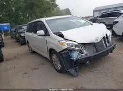 5TDYZ3DCXHS769385 2017 TOYOTA SIENNA