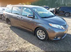 5TDYZ3DCXHS784310 2017 TOYOTA SIENNA
