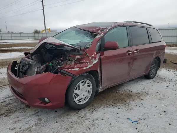 5TDYZ3DCXHS794268 2017 TOYOTA SIENNA - Image 1
