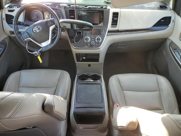 5TDYZ3DCXHS794268 2017 TOYOTA SIENNA - Image 8