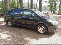 5TDYZ3DCXHS795808 2017 TOYOTA SIENNA