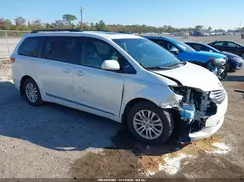 5TDYZ3DCXHS799664 2017 TOYOTA SIENNA