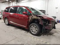 5TDYZ3DCXHS805768 2017 TOYOTA SIENNA