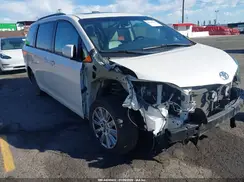 5TDYZ3DCXHS814440 2017 TOYOTA SIENNA