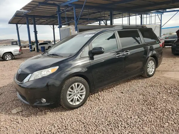 5TDYZ3DCXHS818522 2017 TOYOTA SIENNA - Image 1