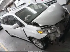 5TDYZ3DCXHS824773 2017 TOYOTA SIENNA