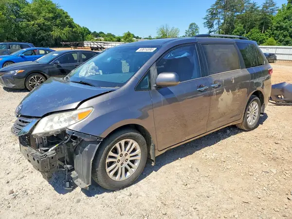 5TDYZ3DCXHS836521 2017 TOYOTA SIENNA - Image 1