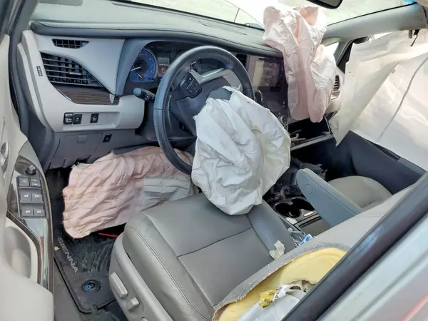 5TDYZ3DCXHS838558 2017 TOYOTA SIENNA - Image 8