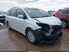 5TDYZ3DCXHS842898 2017 TOYOTA SIENNA