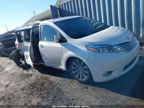 5TDYZ3DCXHS846062 2017 TOYOTA SIENNA - Image 1